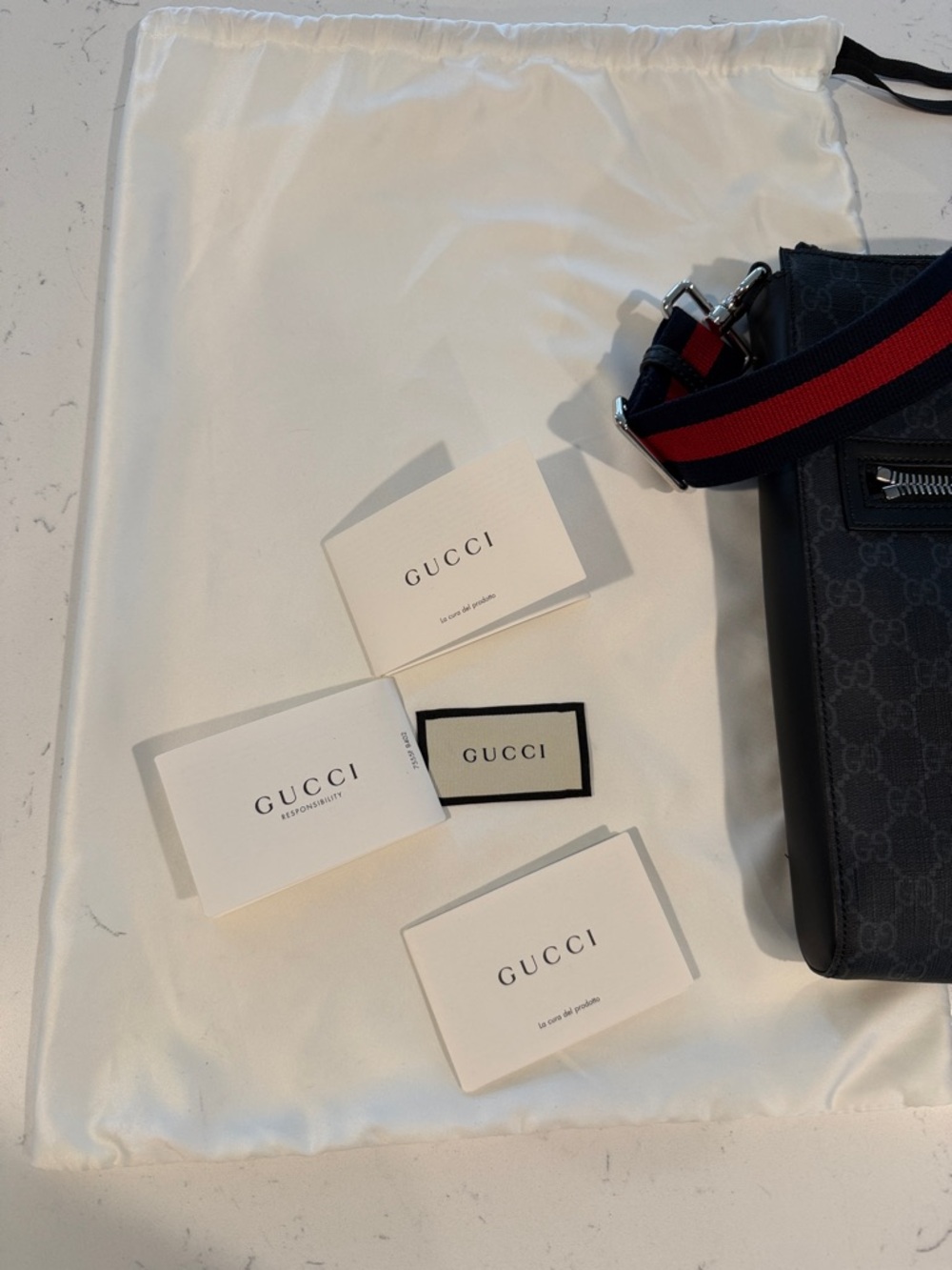 Gucci Black GG Supreme Messenger with Red and Blue Web Strap - Picture 3 of 5